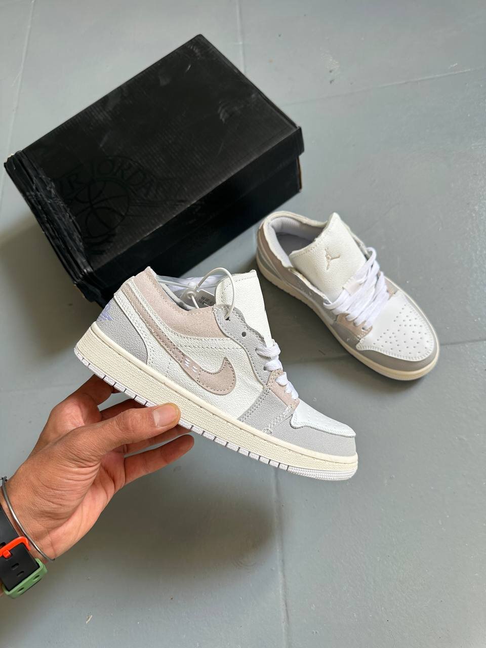 Jordan 1 Low SE Craft