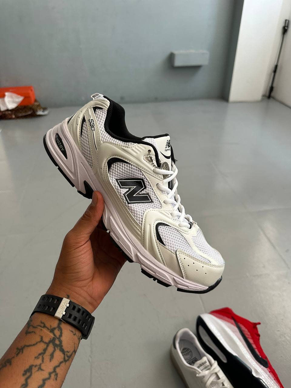 Big Size Sneakers