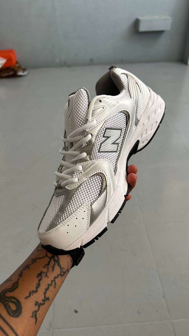 Big Size Sneakers