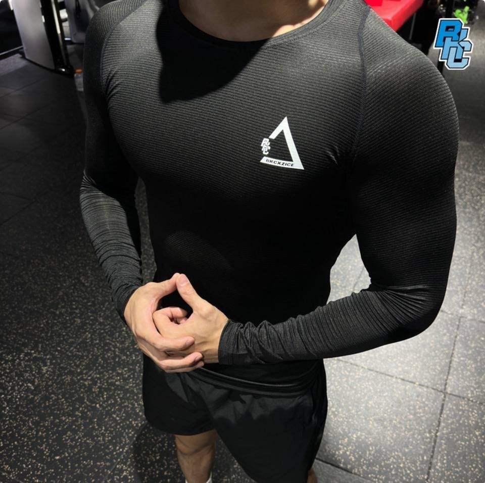 Long-sleeve stretch sports T-shirt